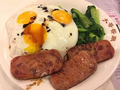 白猪仔餐肉三春饭-大哥餐厅(西城花园店)