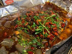 -何师烧烤·香辣蟹·川菜·30年老品牌(太古里旗舰店)