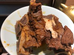 酱卤牛大骨-百春原湖南牛肉粉(百联世纪店)