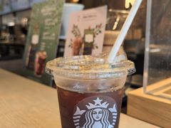 -星巴克臻选(上海今潮8弄店)