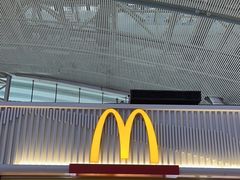 -麦当劳(深圳北站B2检票口楼上)