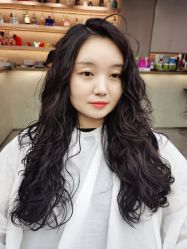 -变画·发型STUDIO