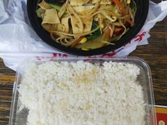 -空投来辣·麻辣香锅·冒菜(华新美食荟店)