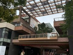-瑞虹新天地月亮湾
