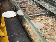 -钱小奴海鲜自助黑金店(杭州滨江龙湖店)