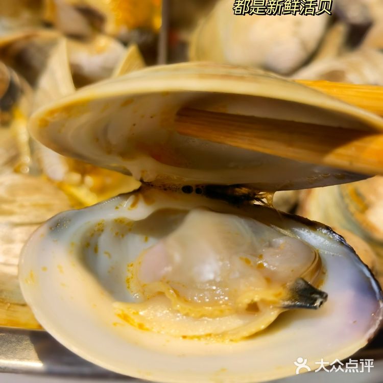 这家海鲜火锅真的太绝了吧！！！汤都好好喝！！
