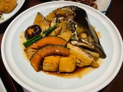 三文鱼头炖豆腐-翔峰炭火鳗鱼(悦泰街里公寓店)