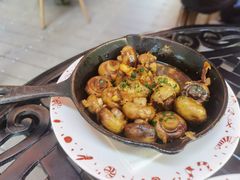 香煎小蘑菇-BROWNSTONE布朗石西班牙餐厅(富城店)