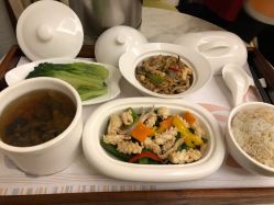 -莉泽月子中心(凯旋江景店)
