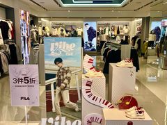 -百年港湾奥特莱斯(香炉礁店)