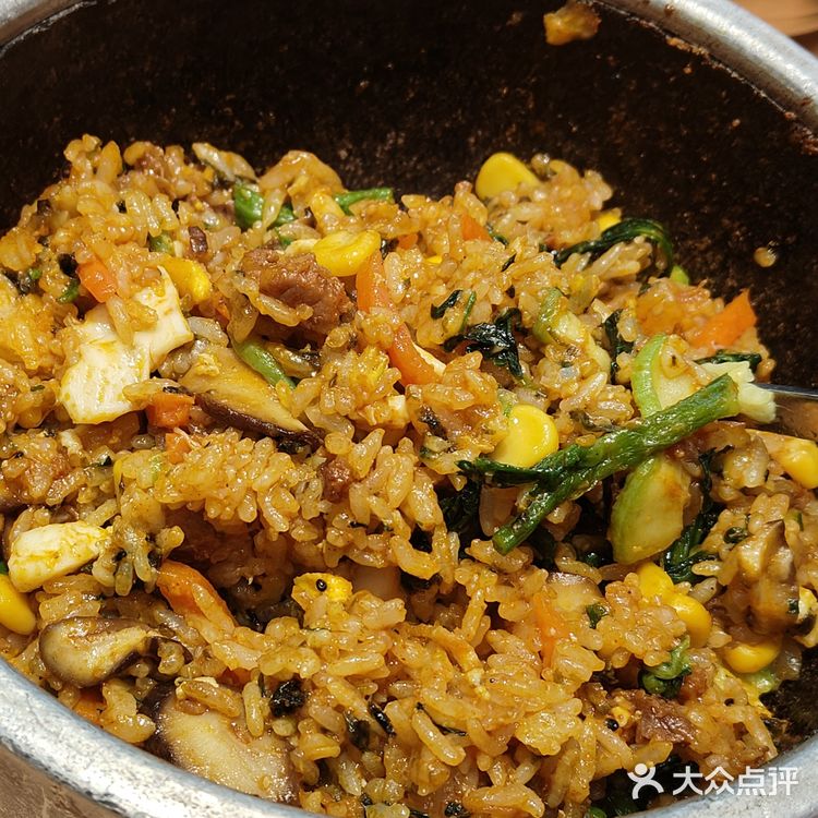 米村（朝鲜）拌饭，干净卫生，提供的免费小菜，味道非常正