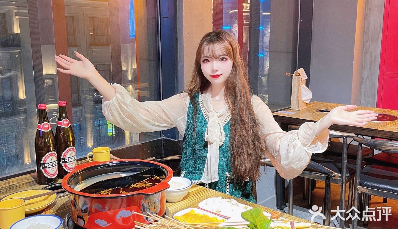 上海串串天花板 人均百元不到吃到扶墙出