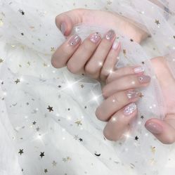 -逸日式美甲美睫工作室