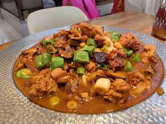 -俭寨大盘鸡·手抓肉·烧烤新疆菜(乌苏路店)