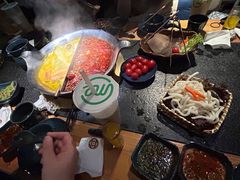 -湊湊火锅·茶憩(南京东路悦荟店)