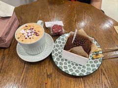 -AHAVA·Fang Baking Studio