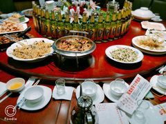 -老码头黑皮肘子锅包肉(赣水路店)