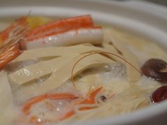 -三人行骨头王火锅(长寿店)