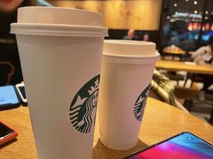 -星巴克臻选(莘庄仲盛店)