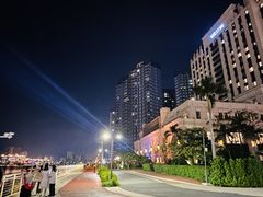 -万绿园