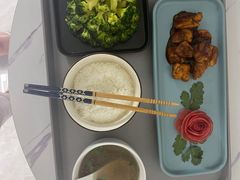 -天鹅到家·保姆月嫂育儿嫂(朝阳店)