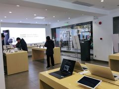 -华为授权体验店(万航渡路)