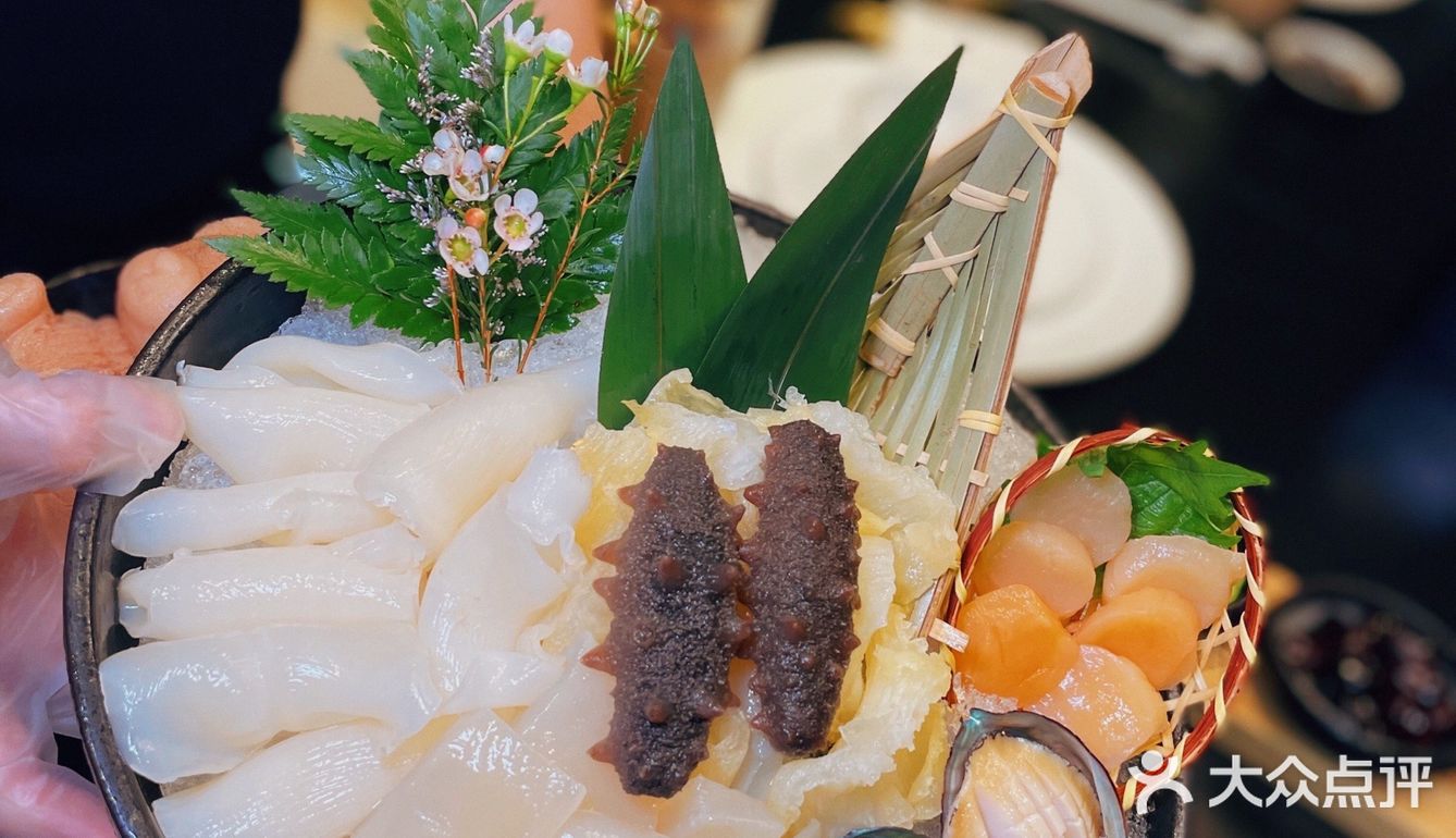 吃美味深海珍品海鲜尽在—珍滋味海鲜粥火锅