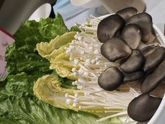 -红鼎豆捞·非遗鲍皇汤火锅(宝丰路店)