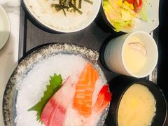 -家贺屋刺身寿司专门店