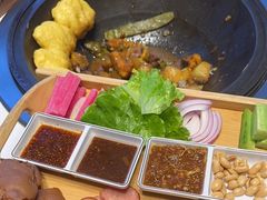 -老何二婶家铁锅炖·东北菜(白石洲店)