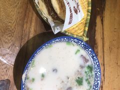羊肉汤（多肉）-穆得·老周家牛肉烧饼(普利街店)