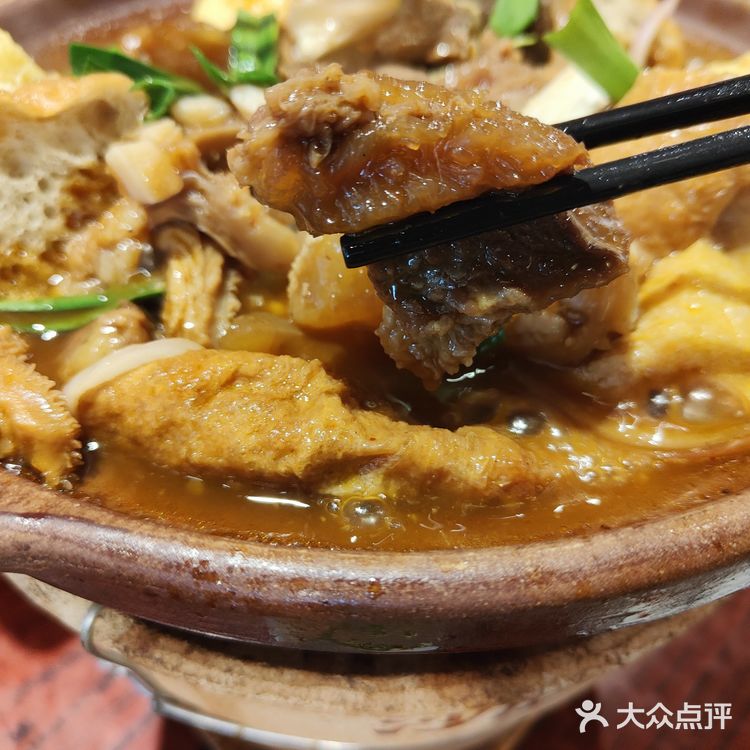 双流明城购物中心牛杂煲