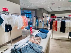 -URBAN REVIVO(西安Momopark店)