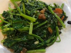 -大树下海鲜饭店