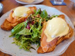 -ROAST coffee & eatery