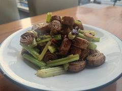 -莲餐厅·湖北菜·潜江小龙虾店(愚园路店)