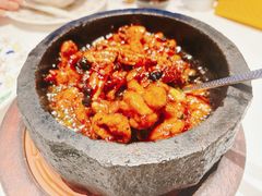招牌石锅杭椒牛蛙-桂满陇·蟹黄小笼汤包(中山公园店)
