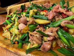 -老滇山寨•云南特色菜•地方菜•民族风情歌舞表演(金碧店)