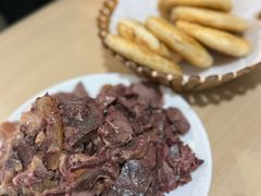 -闫家驴肉老店(华电一校店)
