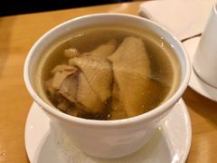 原盅鲜鸡汤-鼎泰丰(当代商城店)