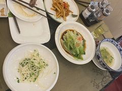手抓羊肉-飞天大厦清真餐厅