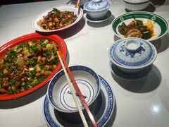 -禄鼎记·排队俩小时都要吃的酸菜鱼(石牌桥店)