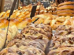 -Dough&Joe团憩(瑞虹天地月亮湾店)