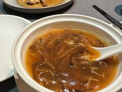 原盅火瞳炖鱼翅-广舟(千禧店)