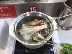 -百品聚旋转火锅(万德庄店)