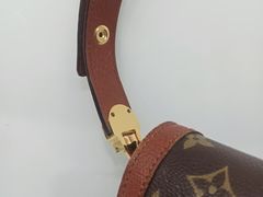 -爱革·洗衣改衣·洗鞋修鞋·洗包修包·奢侈品护理(宝地广场店)