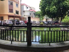 停车场-龙桥私厨·姜花菊花过桥鱼·顺德菜(容桂店)