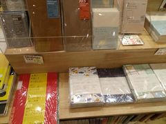 -猫的天空之城概念书店(印象城购物中心店)