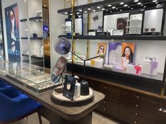 -博士眼镜·President总统(宝安海雅缤纷城店)