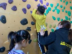 -问山MountQuest攀岩馆